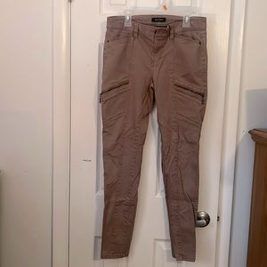 White House black market skinny pants